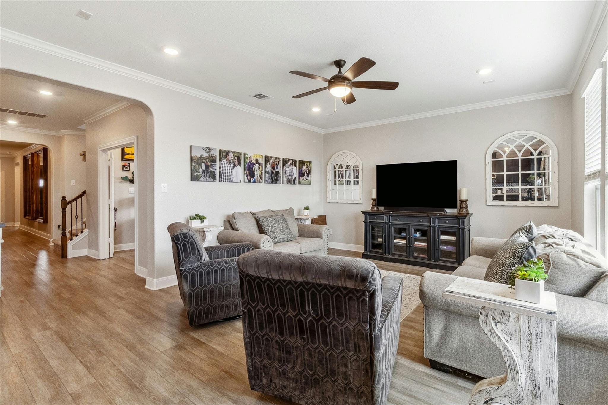 170 Kennicott Dr, Kyle, TX 78640