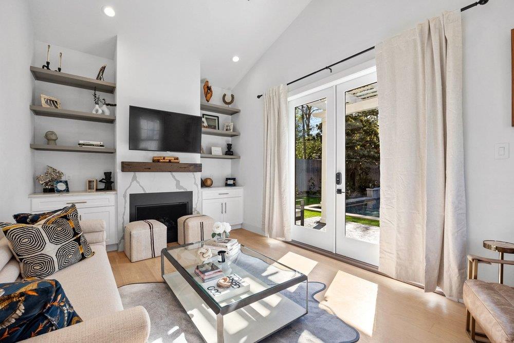 1519 W 29th St, Austin, TX 78703