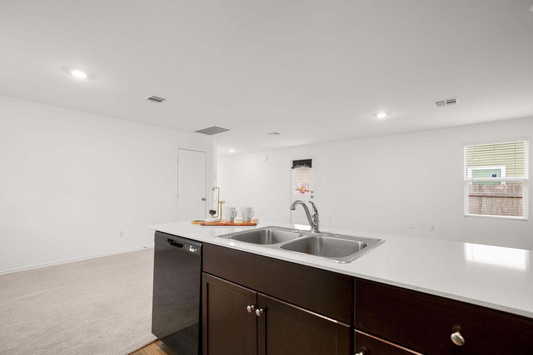 125 Gabbro Gdns, Maxwell, TX 78656