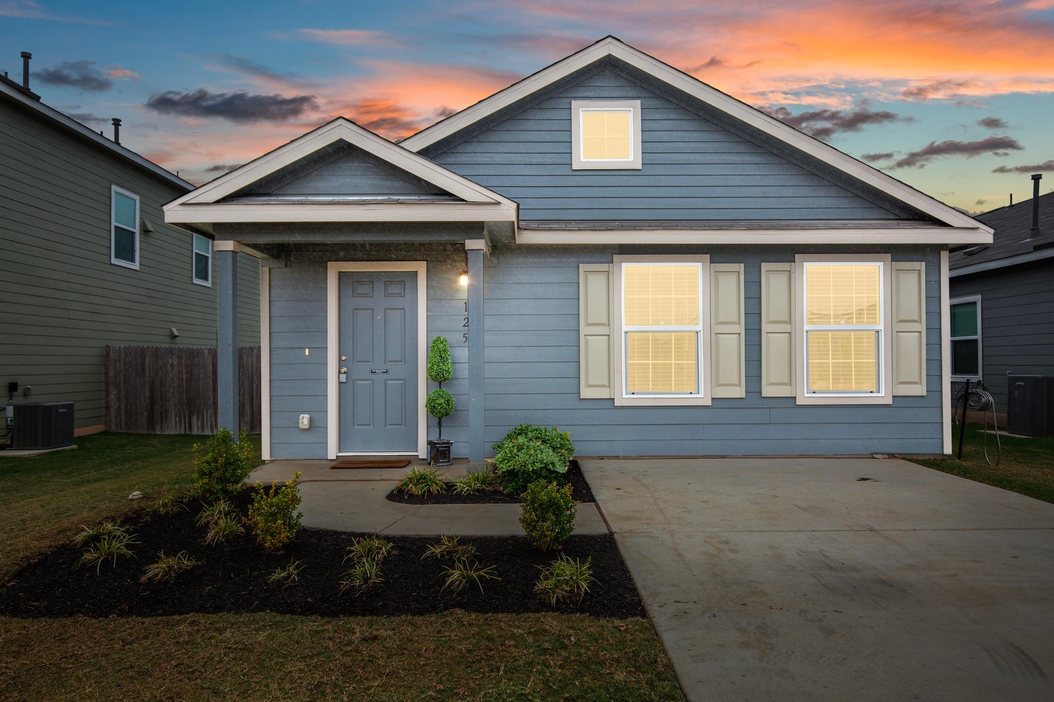 125 Gabbro Gdns, Maxwell, TX 78656