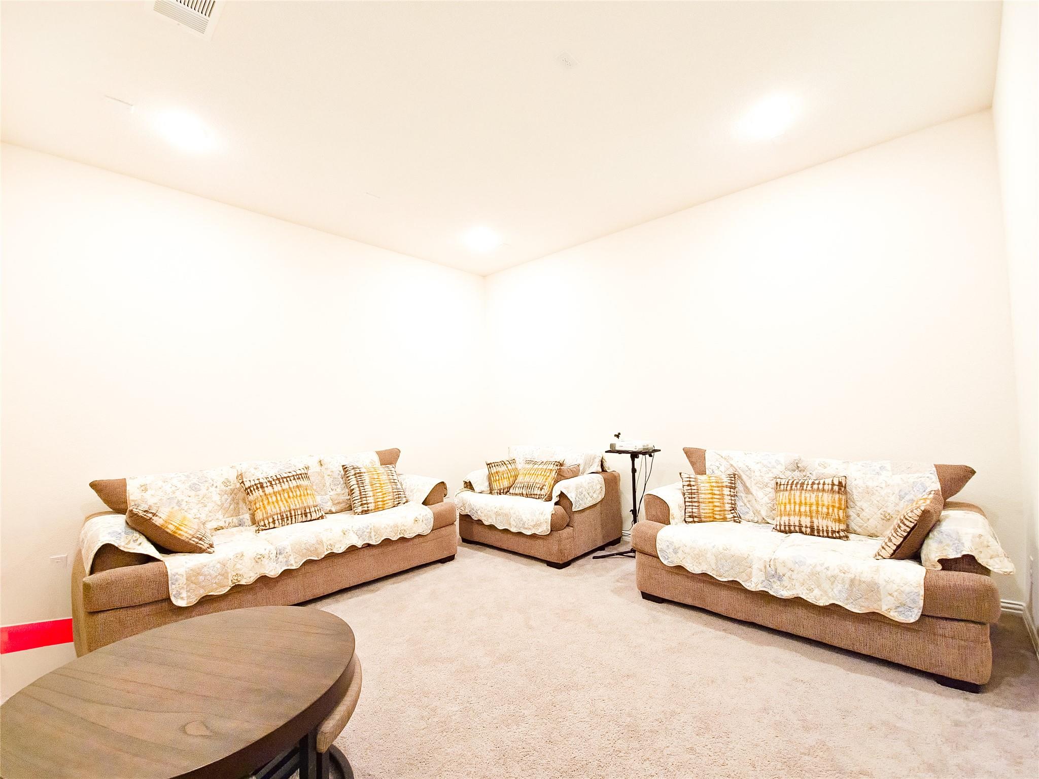 627 Pheasant Hill Ln, Georgetown, TX 78628