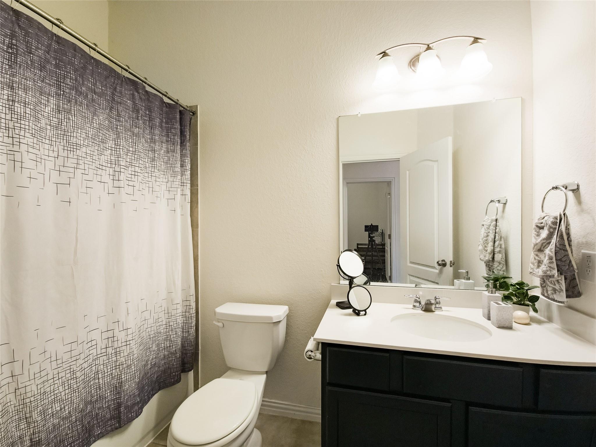 627 Pheasant Hill Ln, Georgetown, TX 78628