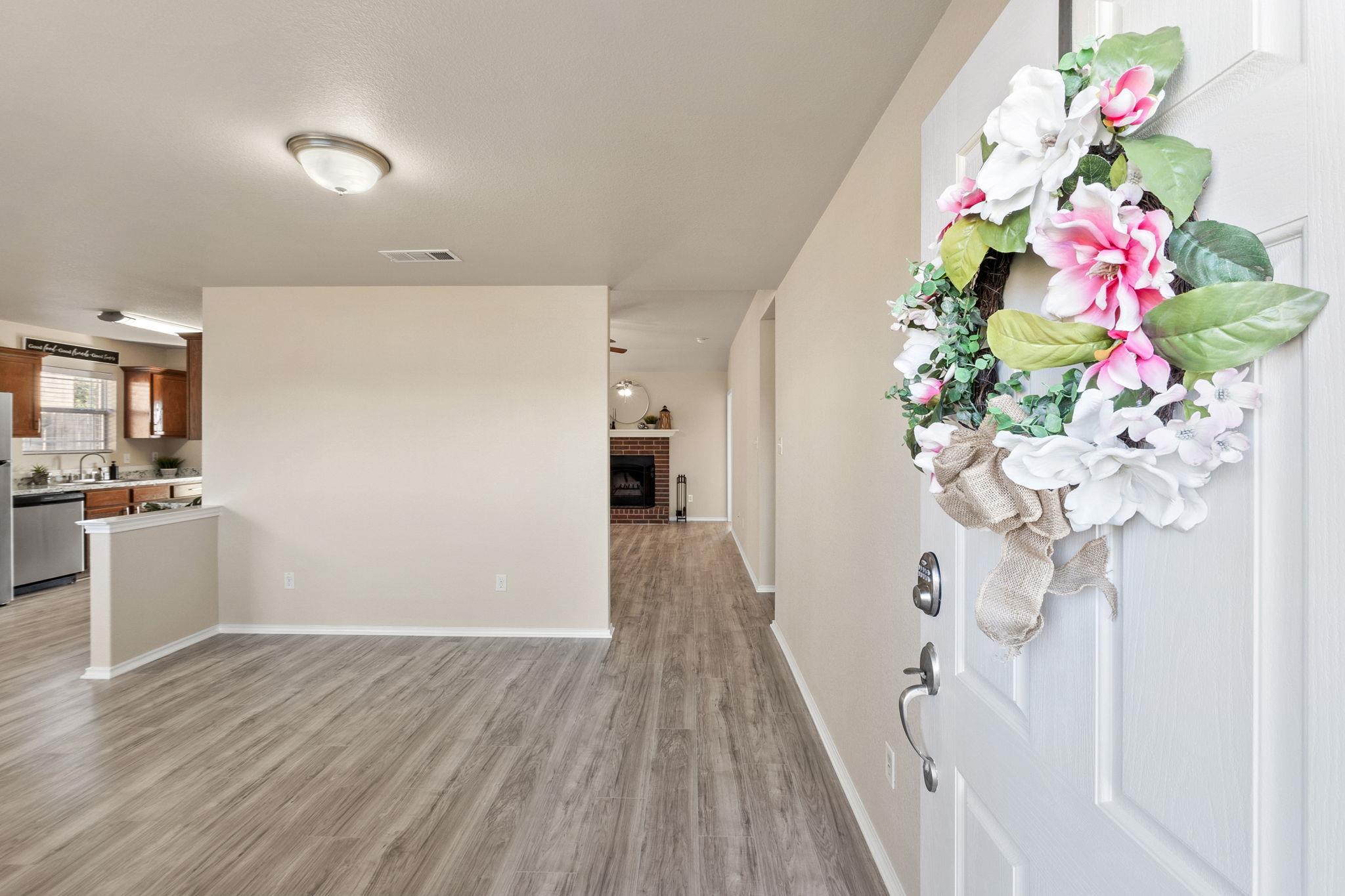 137 Lignite Dr, Jarrell, TX 76537