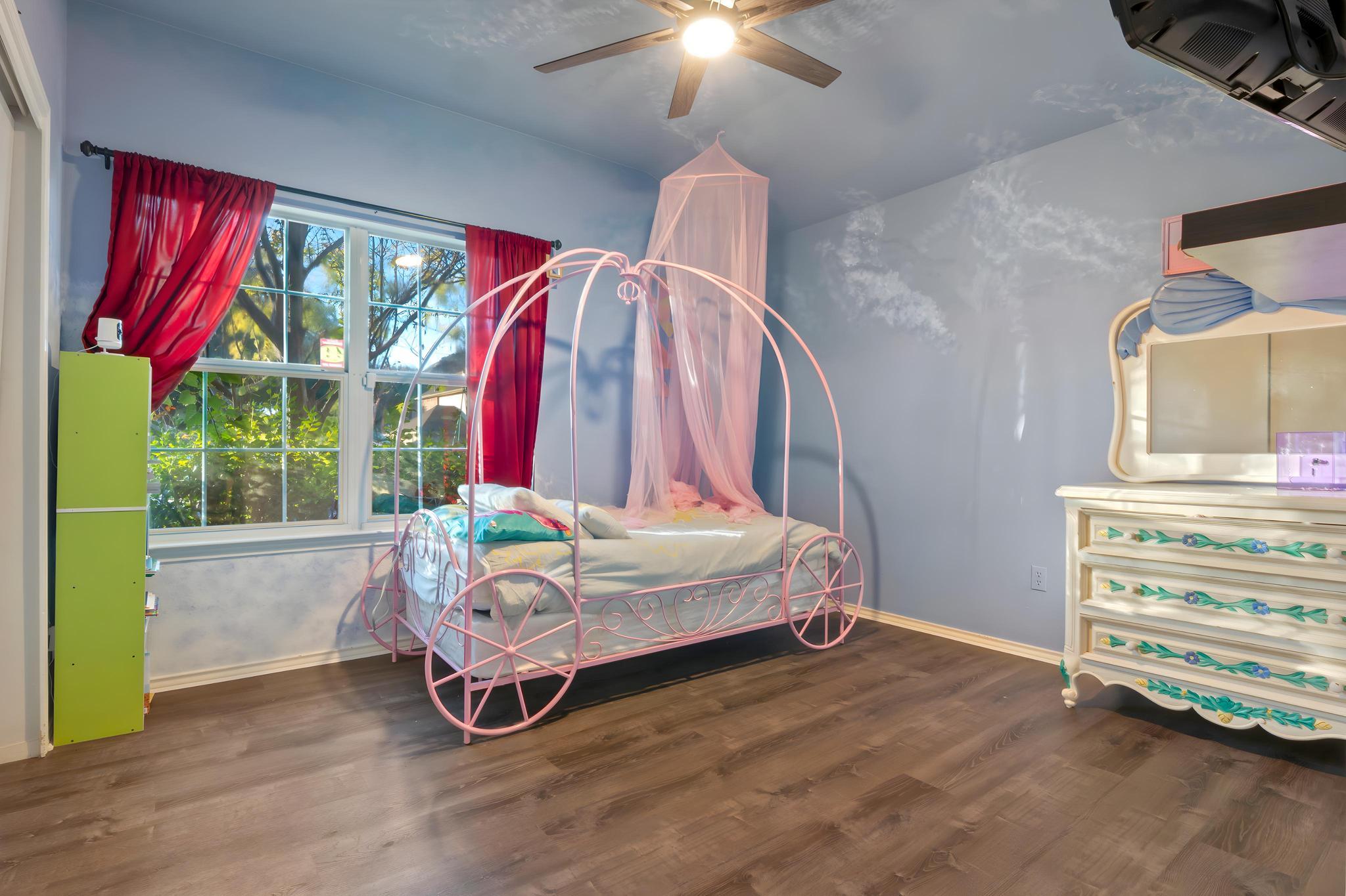 19721 San Chisolm Dr, Round Rock, TX 78664