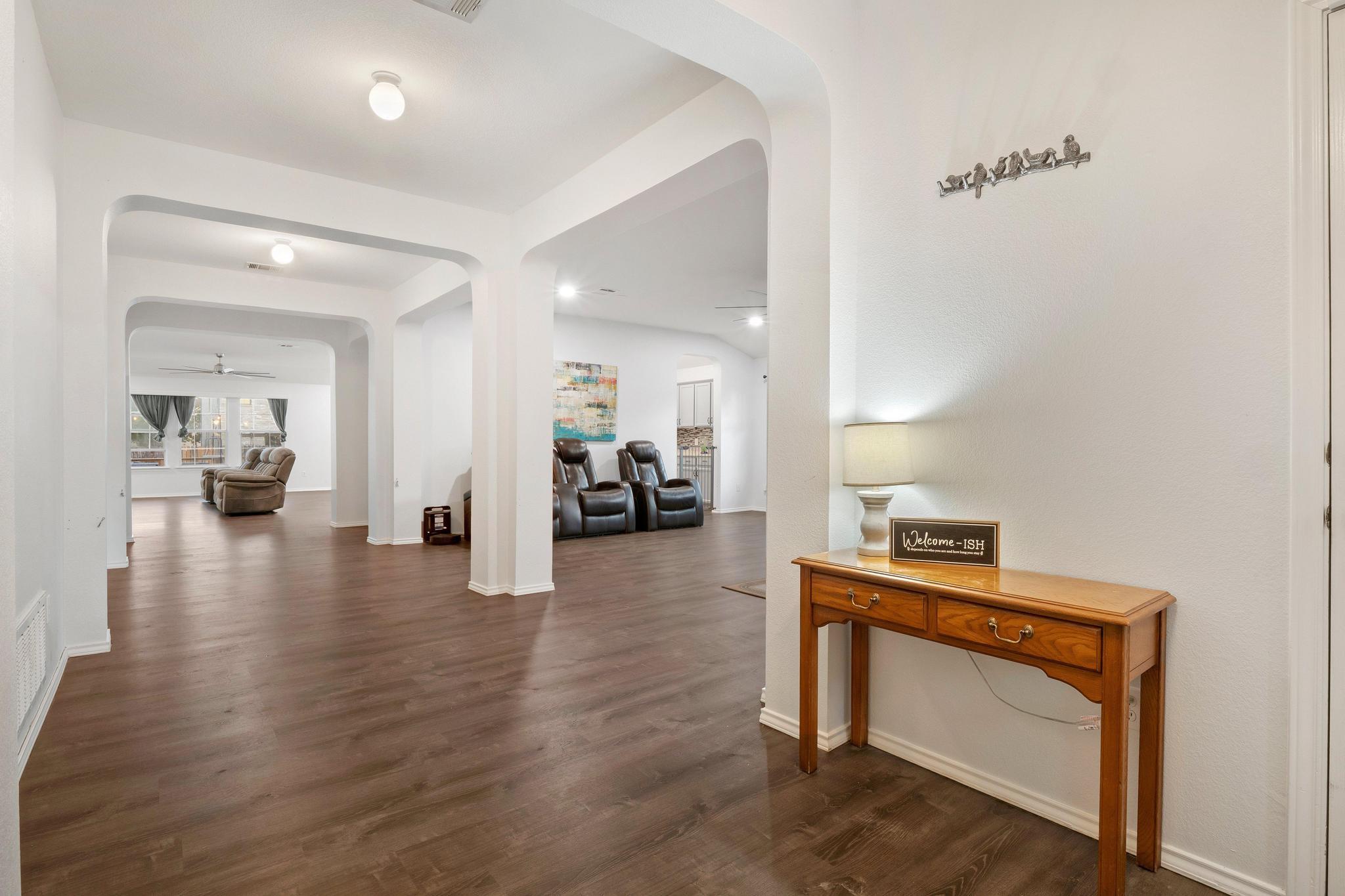 19721 San Chisolm Dr, Round Rock, TX 78664