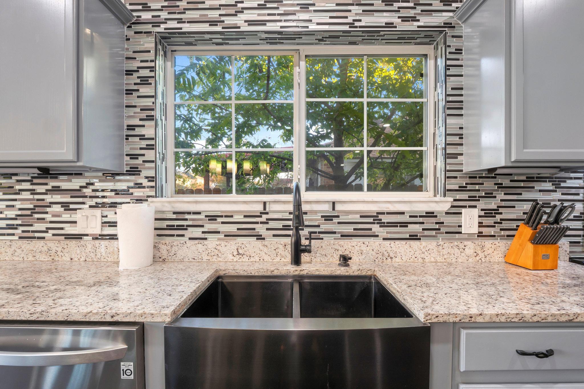 19721 San Chisolm Dr, Round Rock, TX 78664