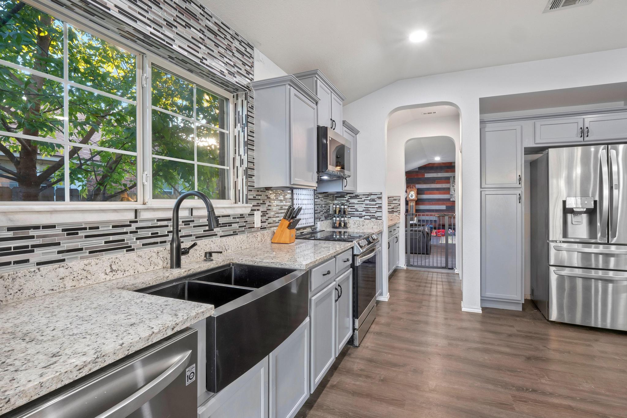 19721 San Chisolm Dr, Round Rock, TX 78664