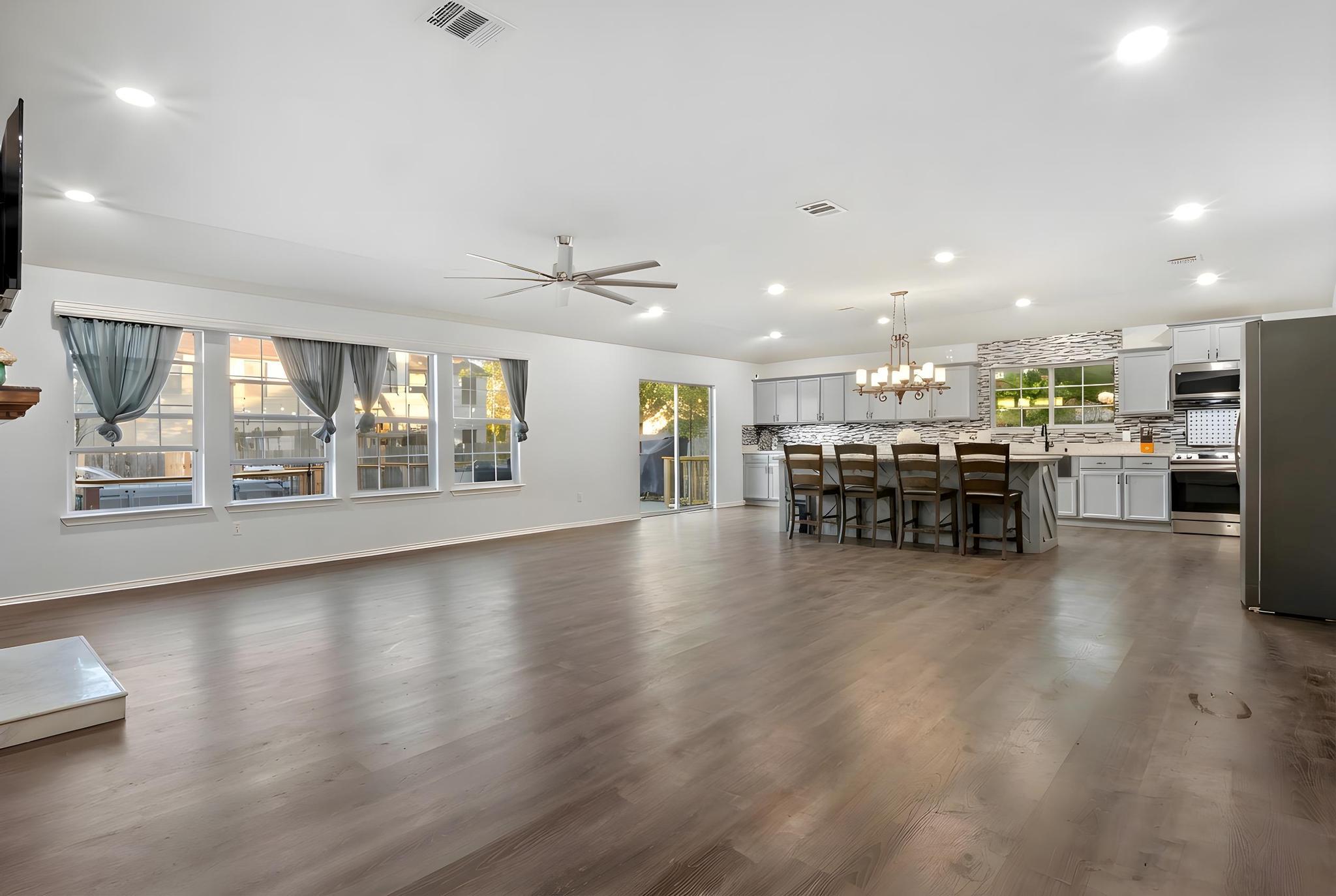 19721 San Chisolm Dr, Round Rock, TX 78664