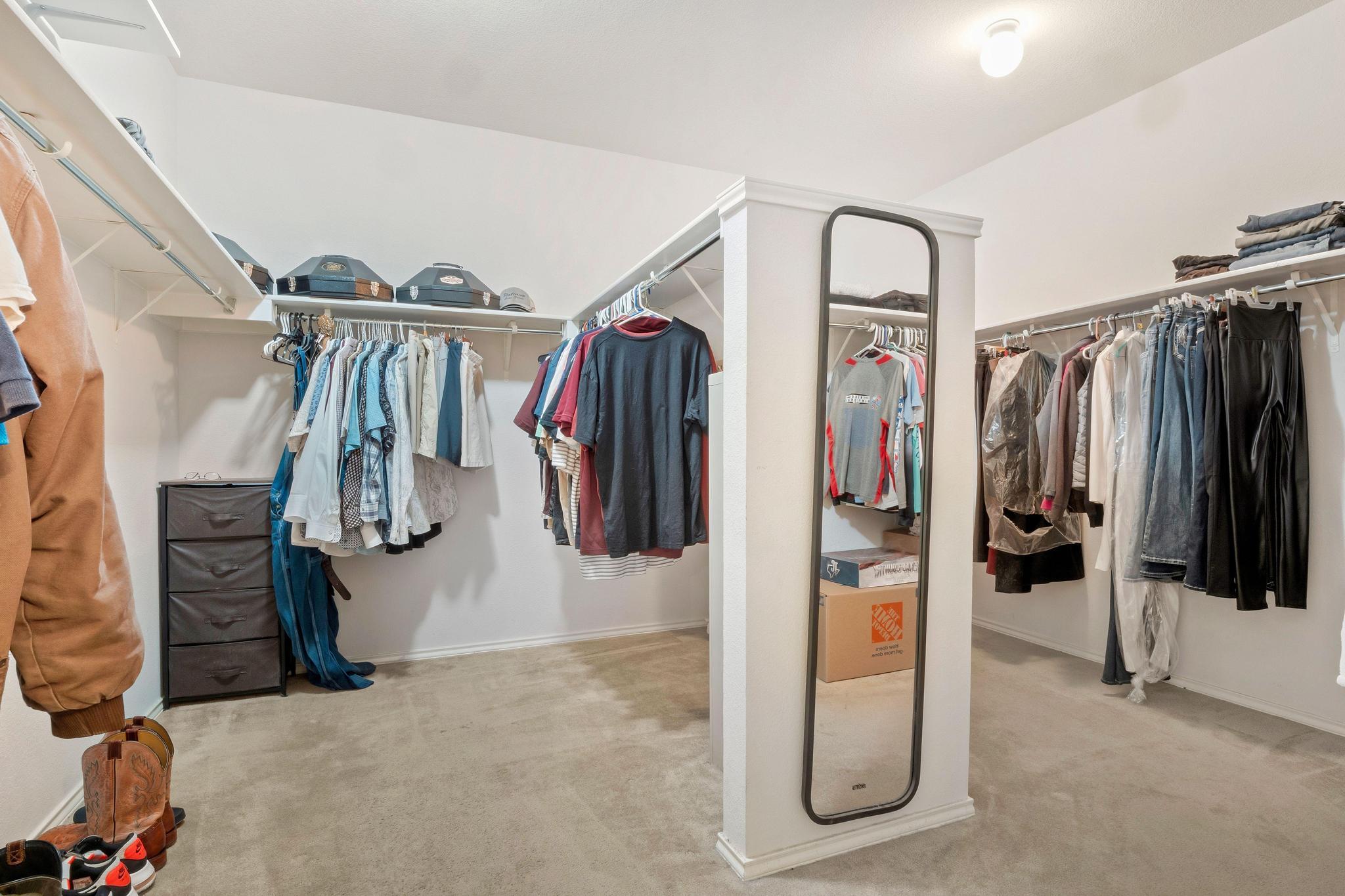 19721 San Chisolm Dr, Round Rock, TX 78664