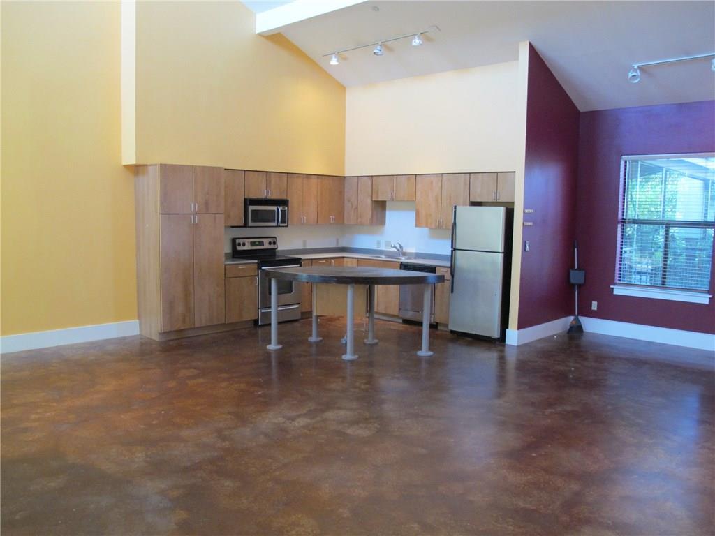 911 Keith Ln # 10, Austin, TX 78705