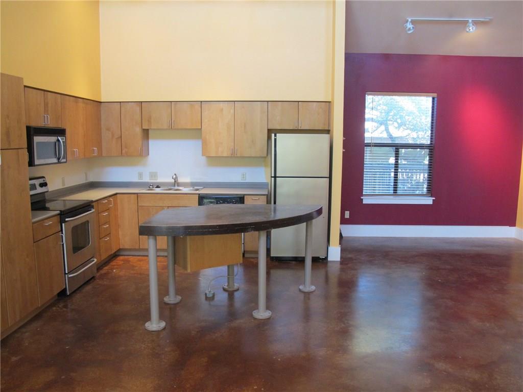 911 Keith Ln # 10, Austin, TX 78705