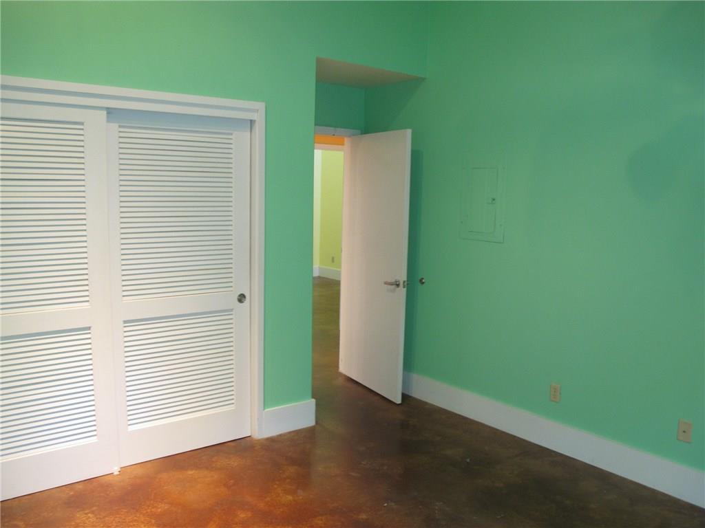 911 Keith Ln # 10, Austin, TX 78705