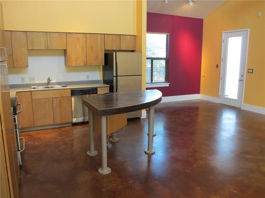 911 Keith Ln # 10, Austin, TX 78705