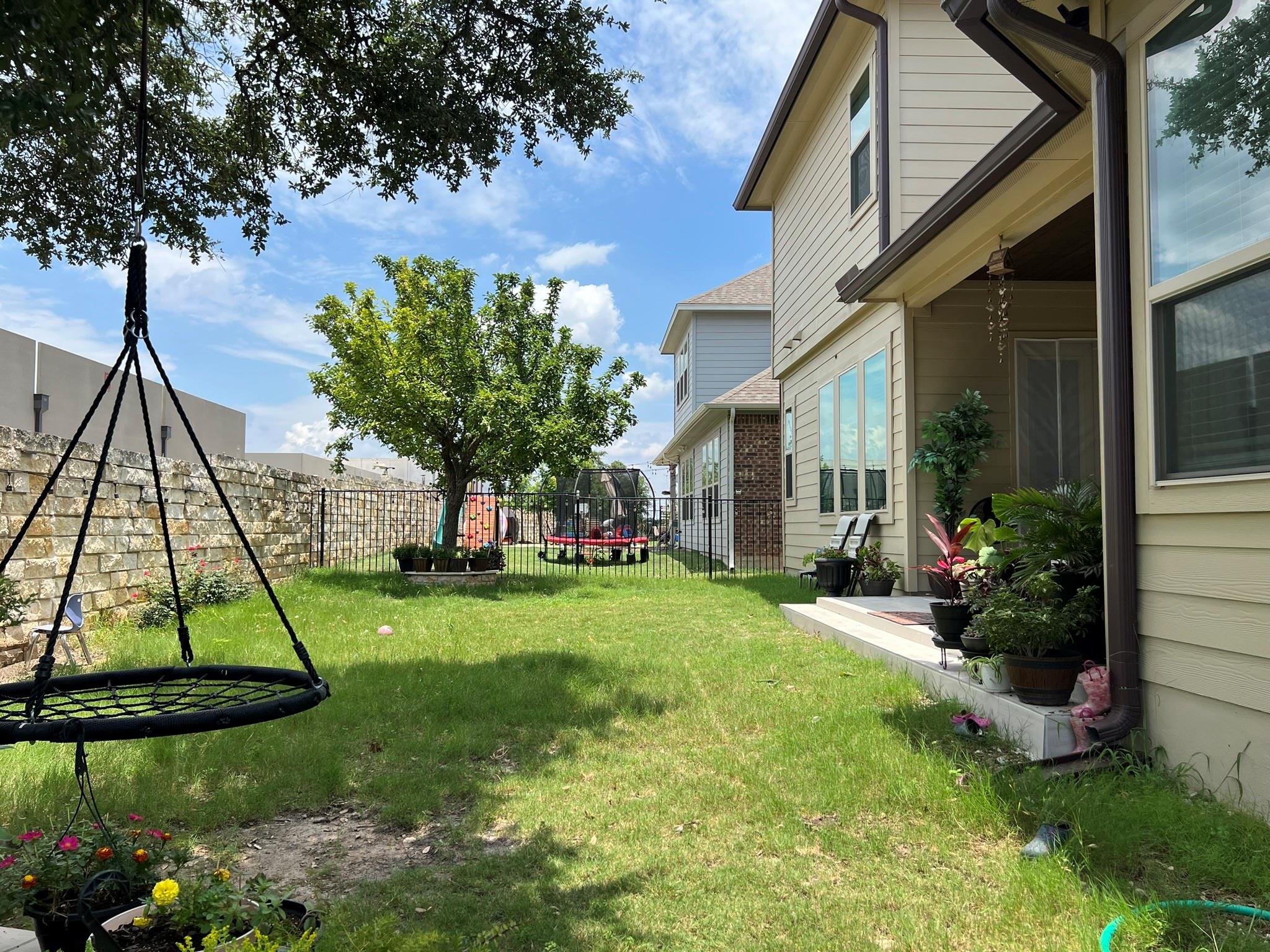 153 Bright Valley Way, Austin, TX 78737