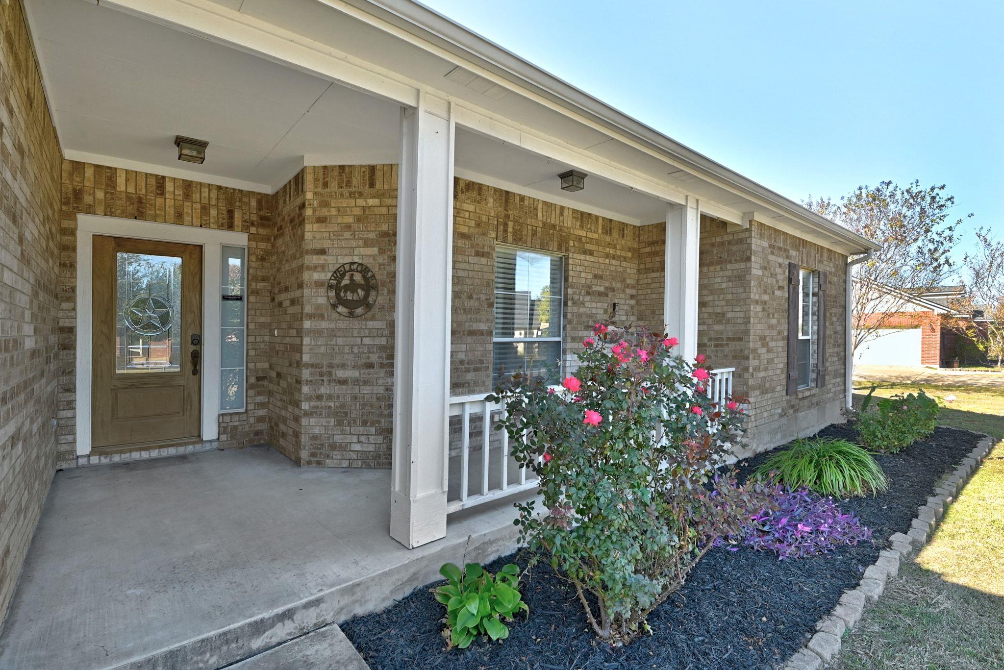 119 Brazos Dr, Hutto, TX 78634