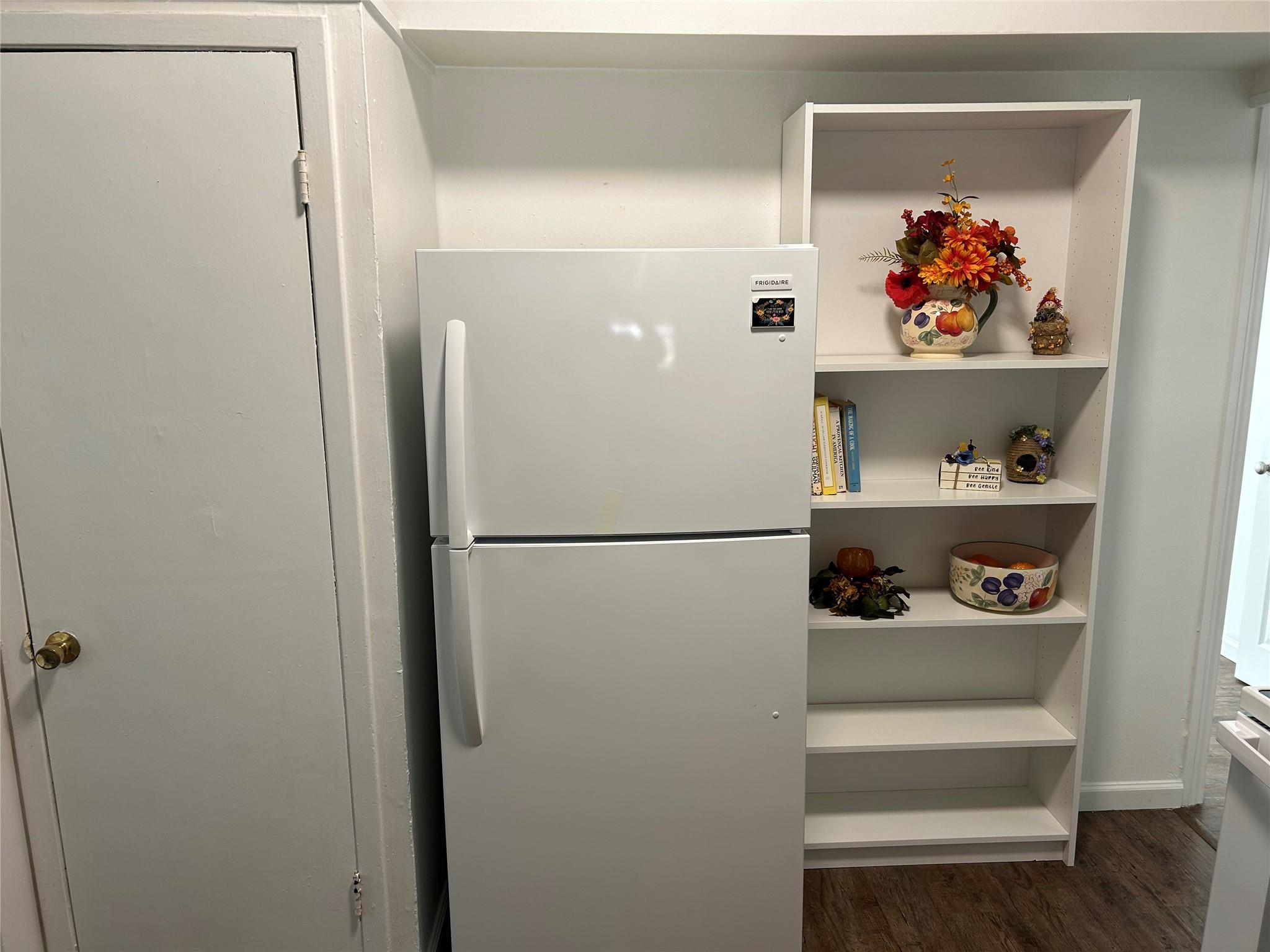 317 Webb St, Smithville, TX 78957