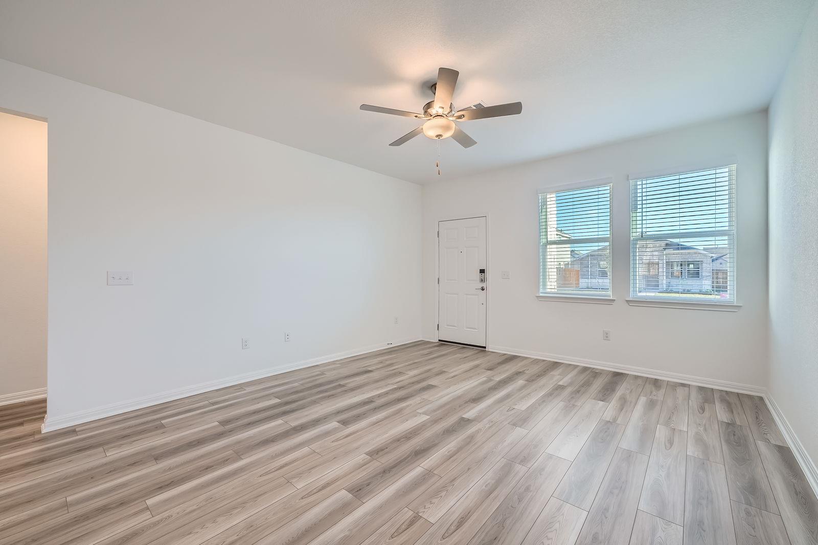 14005 Edna Maxine Walk, Del Valle, TX 78617