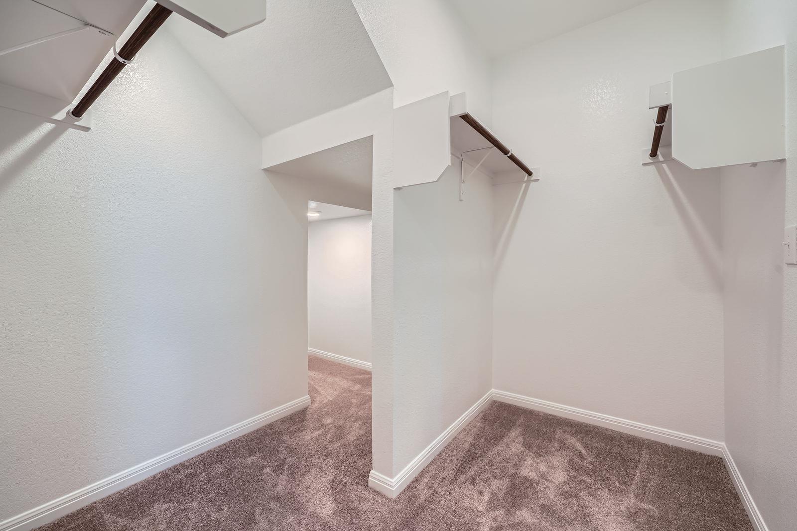 14005 Edna Maxine Walk, Del Valle, TX 78617