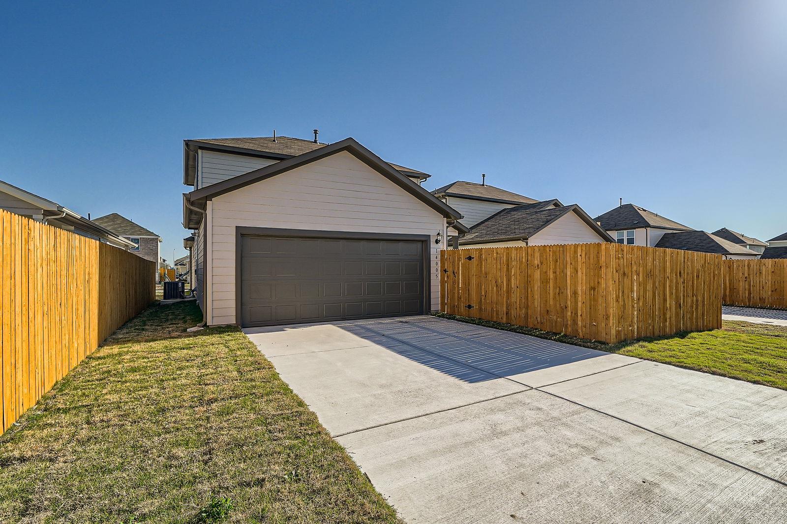 14005 Edna Maxine Walk, Del Valle, TX 78617