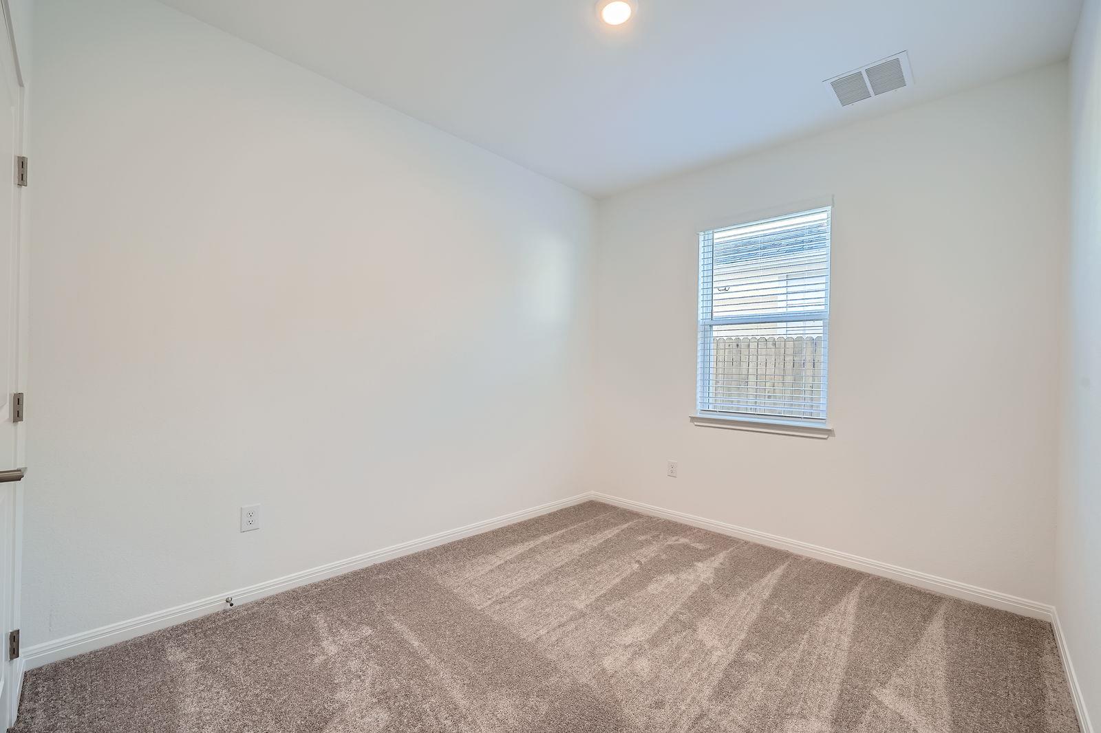 14005 Edna Maxine Walk, Del Valle, TX 78617