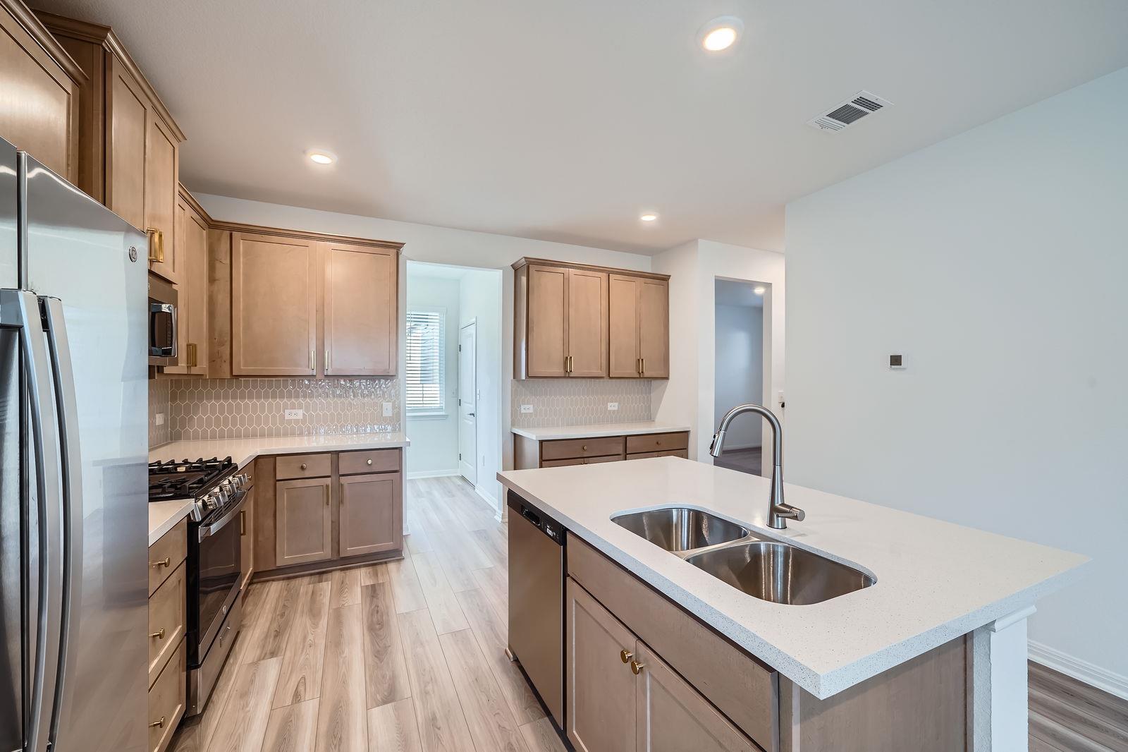 14005 Edna Maxine Walk, Del Valle, TX 78617