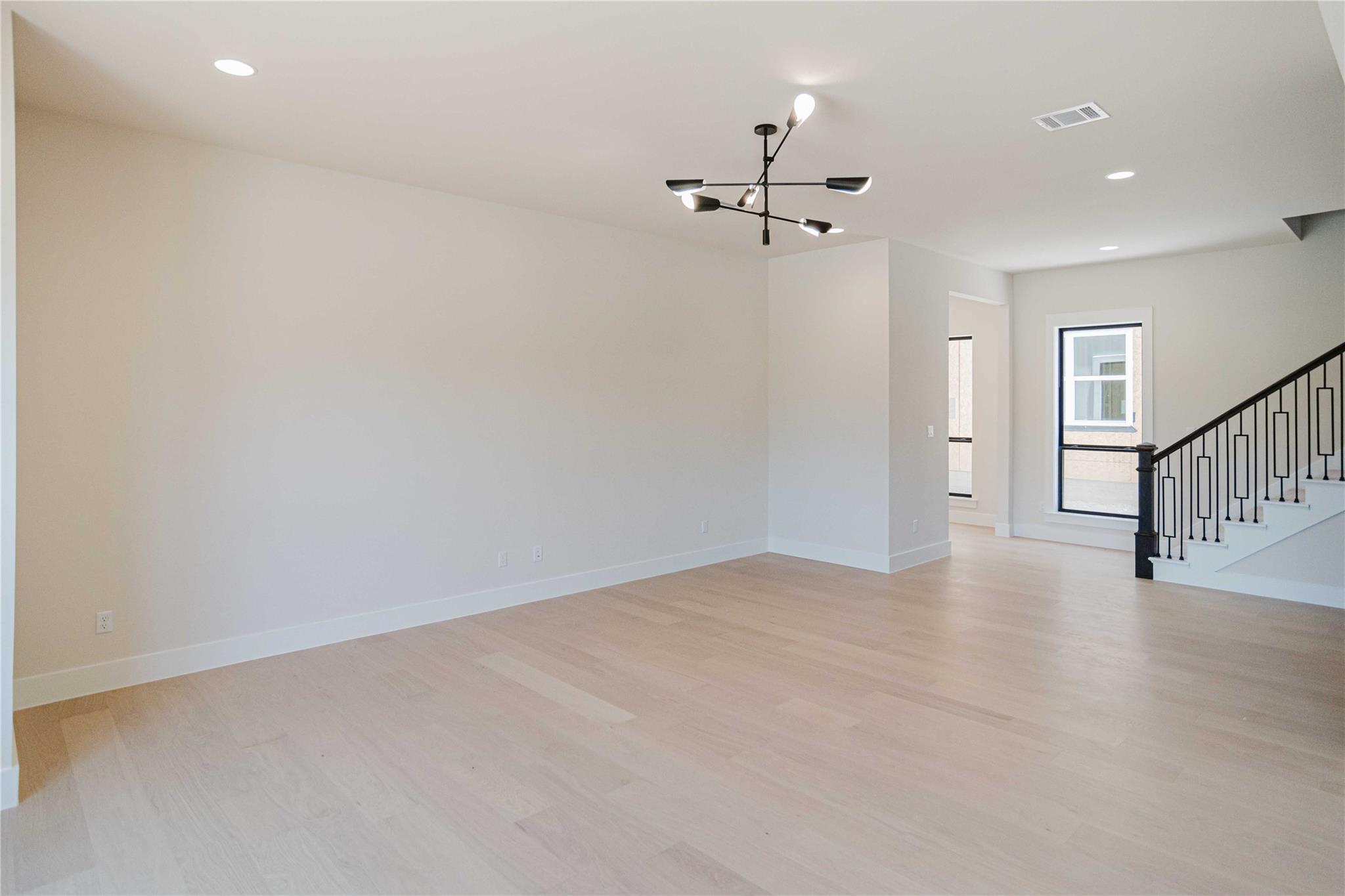 1201 Friends Cv, Round Rock, TX 78681