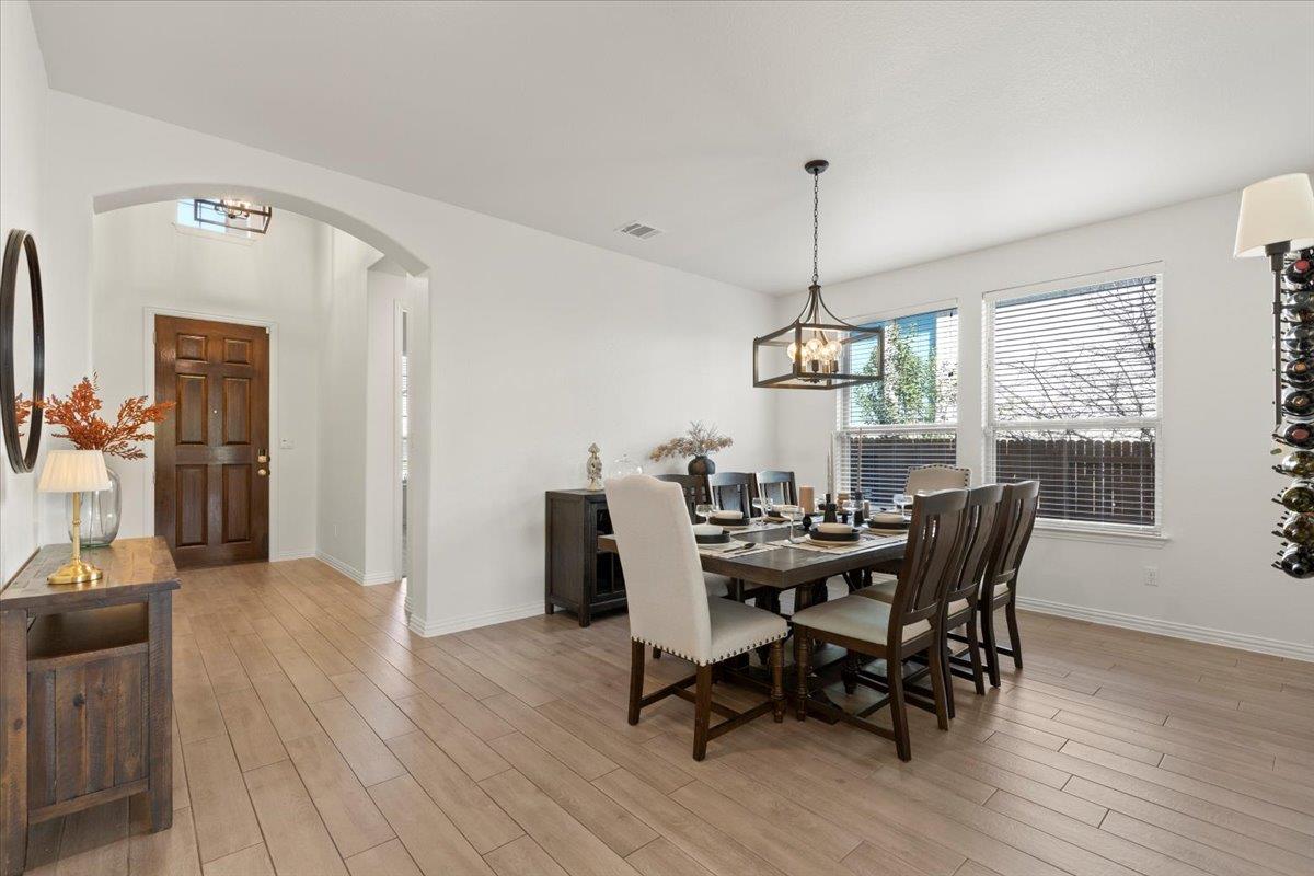 225 Fontainebleau St, Georgetown, TX 78628