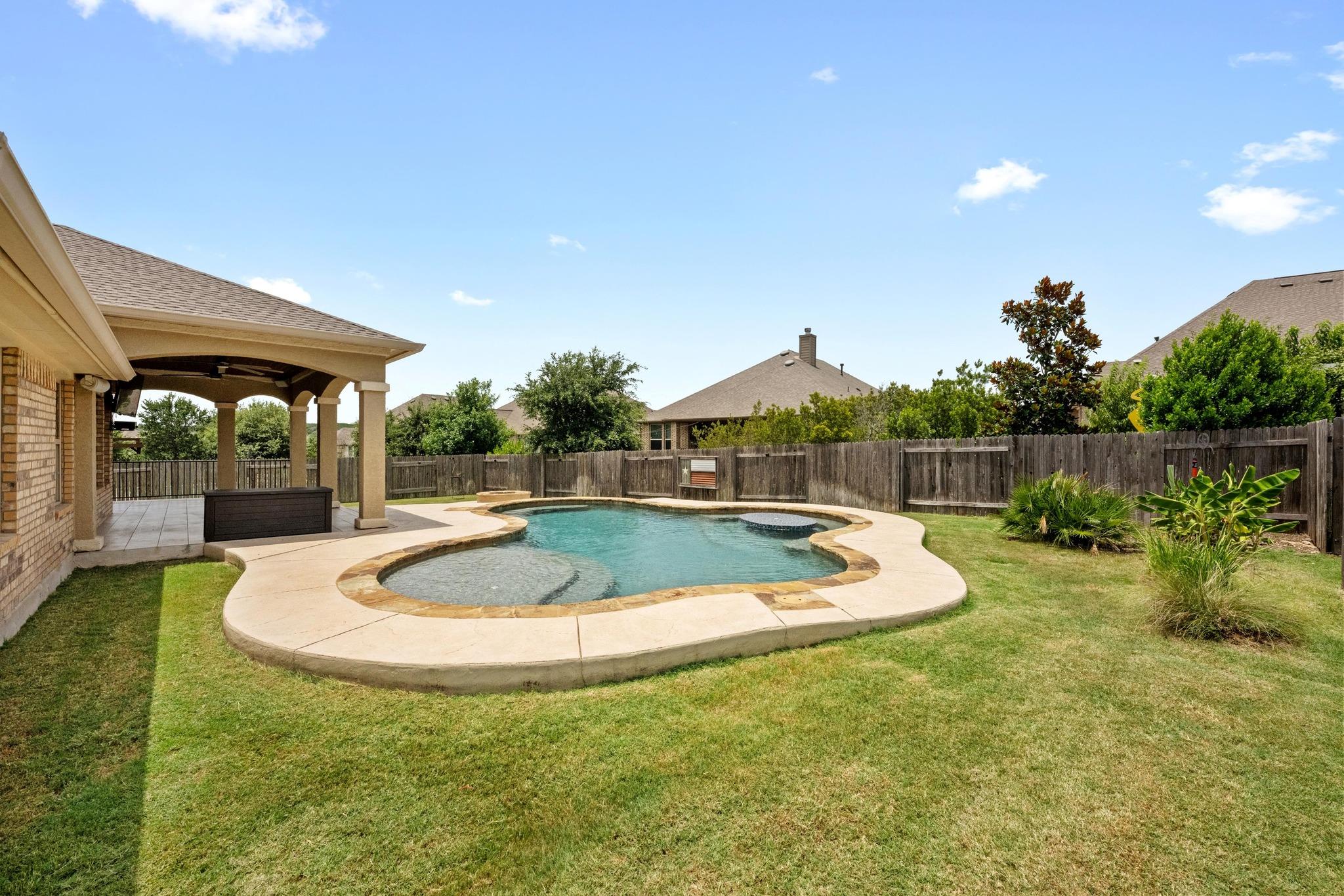 136 Firefall Ln, Austin, TX 78737