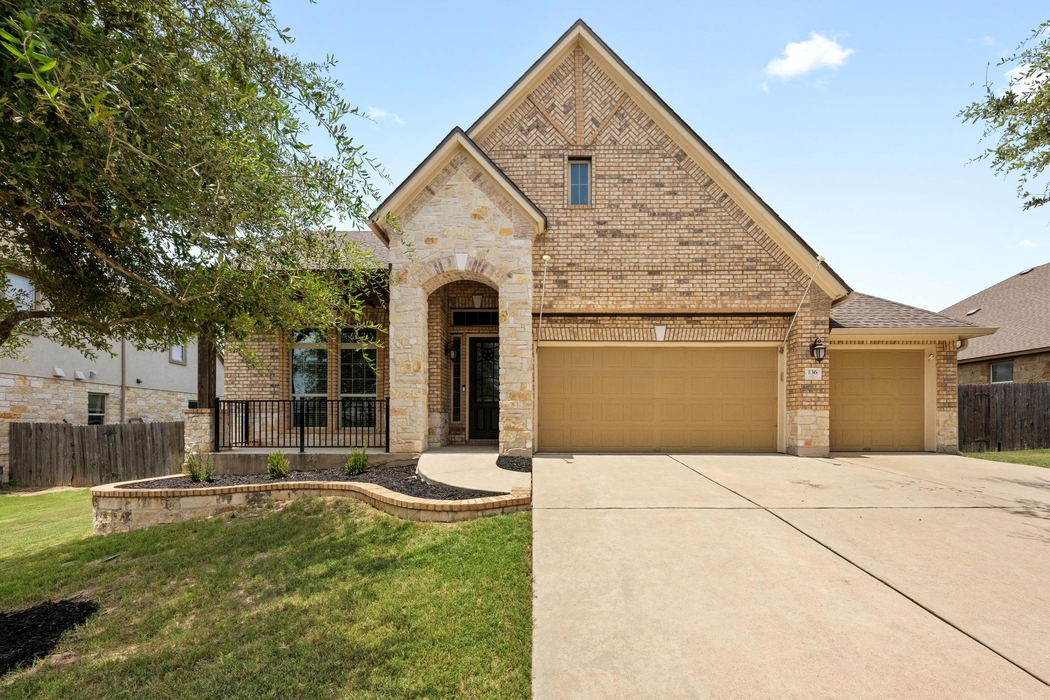 136 Firefall Ln, Austin, TX 78737