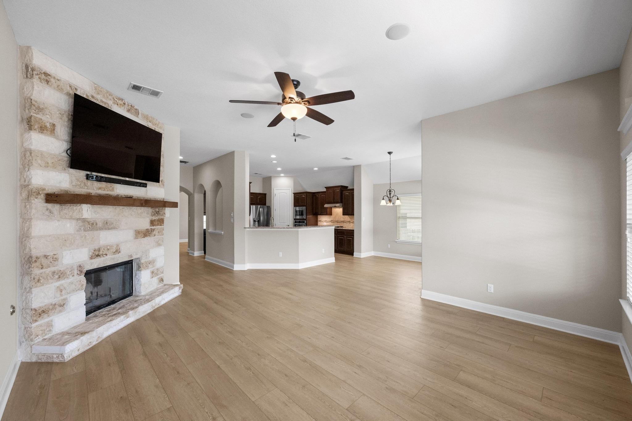 136 Firefall Ln, Austin, TX 78737