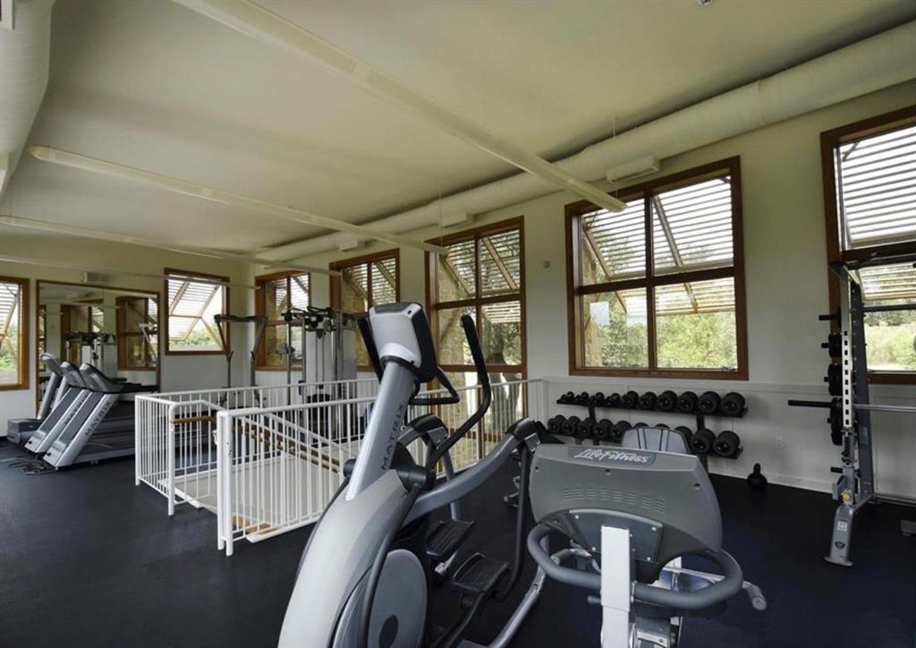 136 Firefall Ln, Austin, TX 78737