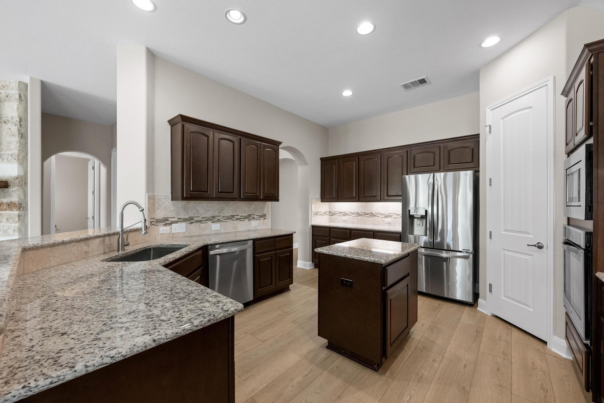 136 Firefall Ln, Austin, TX 78737