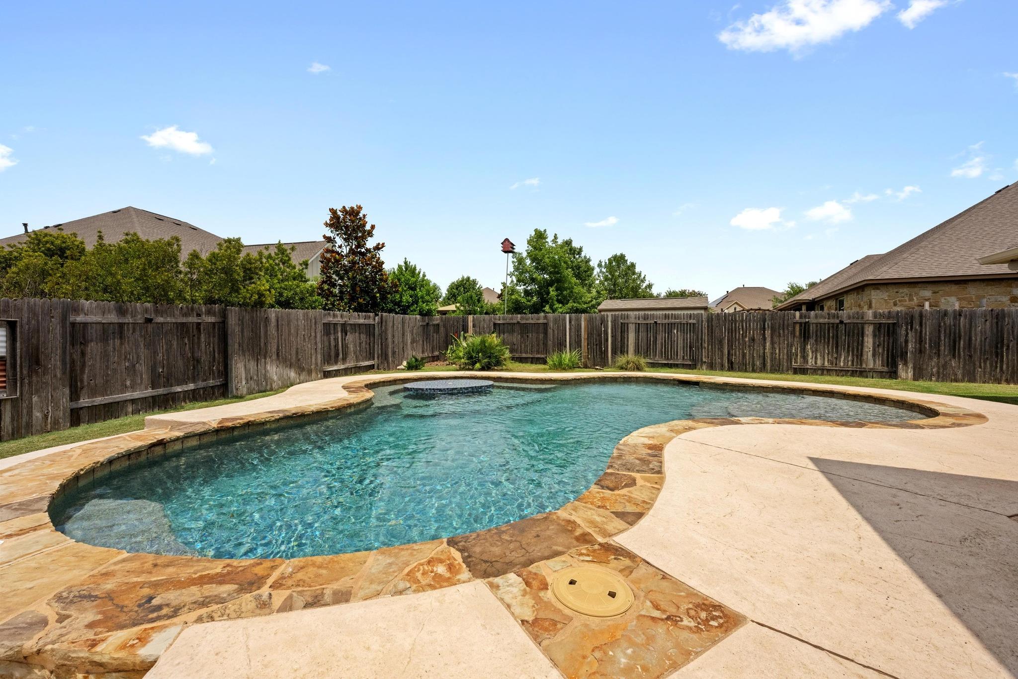 136 Firefall Ln, Austin, TX 78737