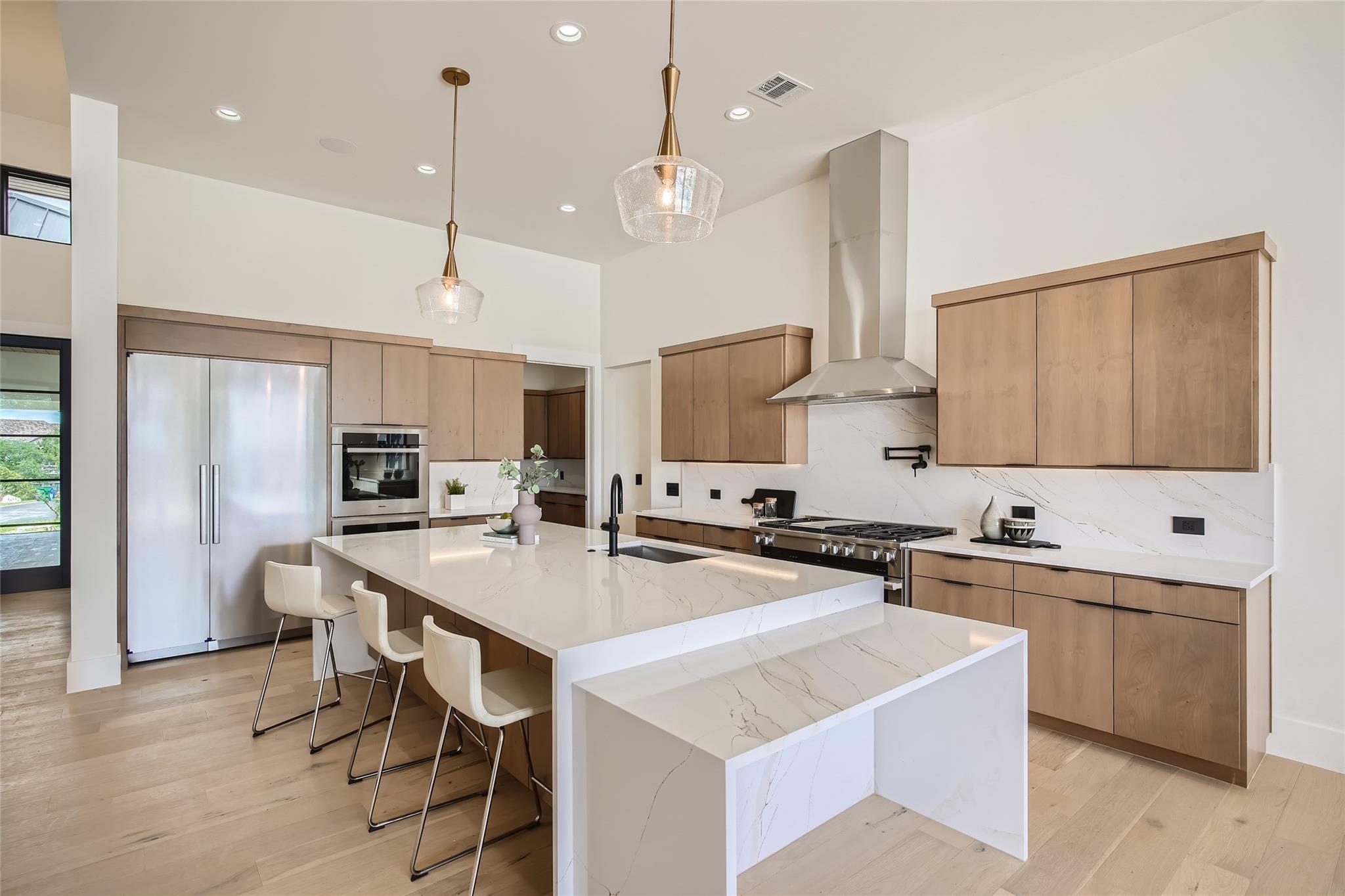 6412 Lantern View Dr, Jonestown, TX 78645