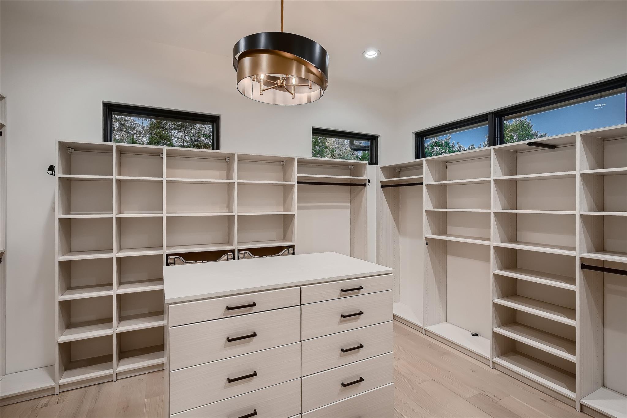 6412 Lantern View Dr, Jonestown, TX 78645