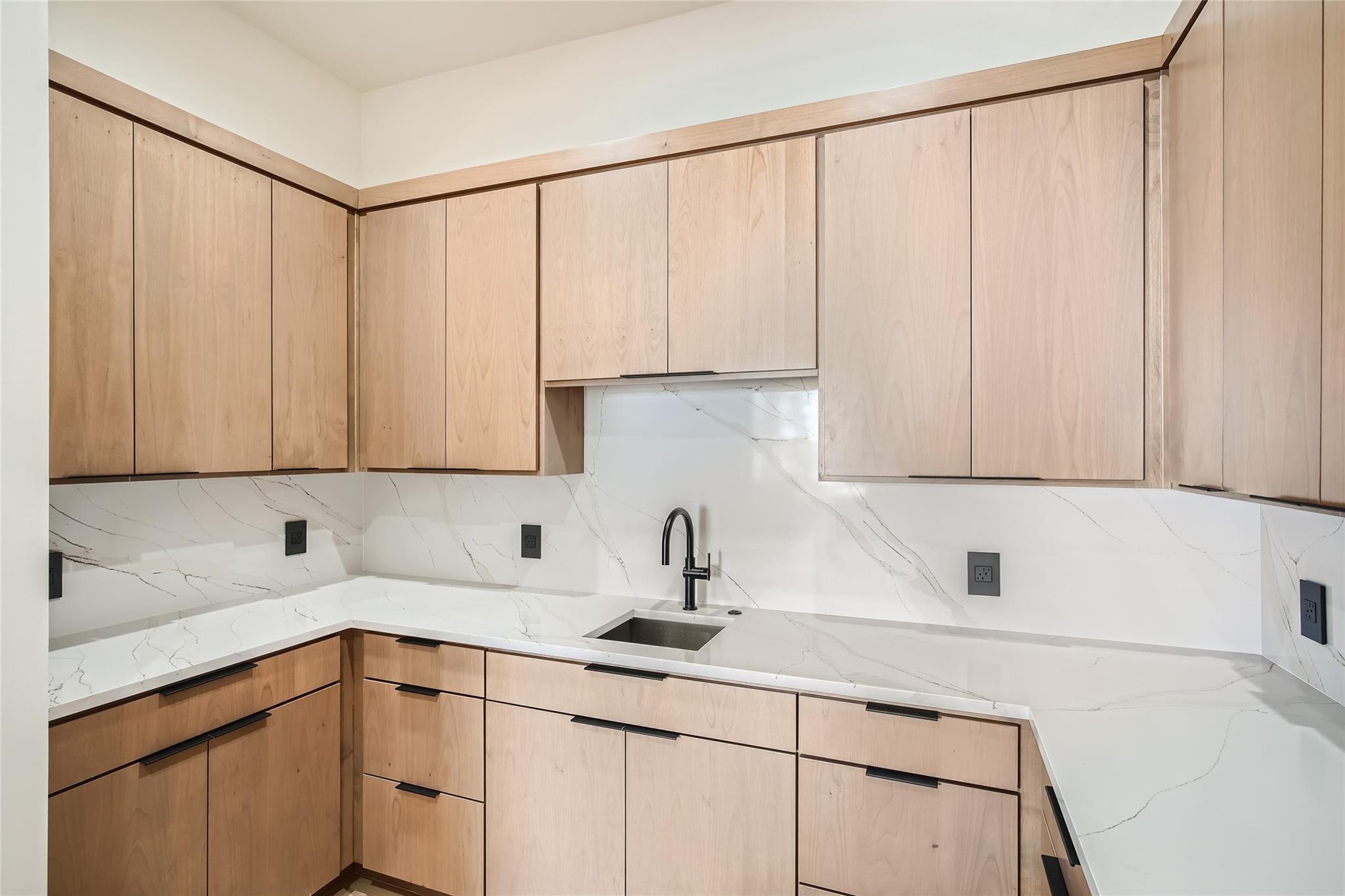 6412 Lantern View Dr, Jonestown, TX 78645