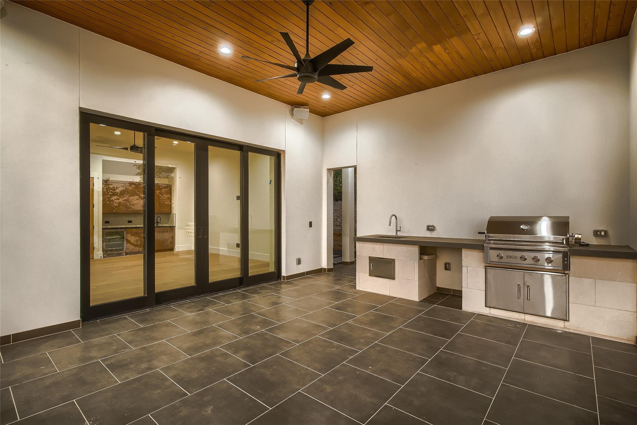 6412 Lantern View Dr, Jonestown, TX 78645