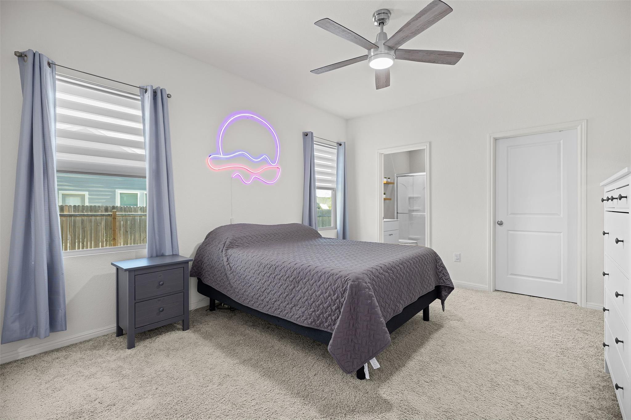 104 Enforcer Loop, Jarrell, TX 76537