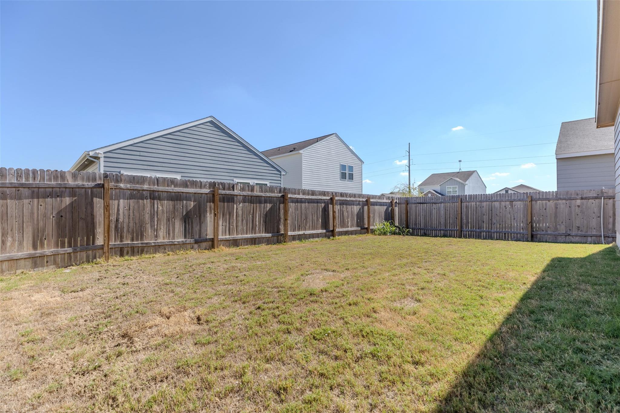 104 Enforcer Loop, Jarrell, TX 76537
