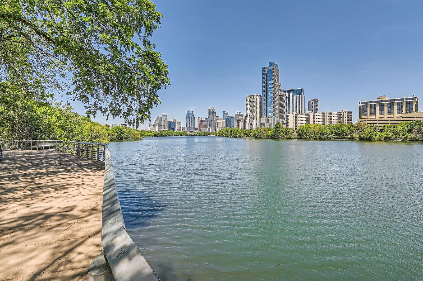 221 Park Ln, Austin, TX 78704