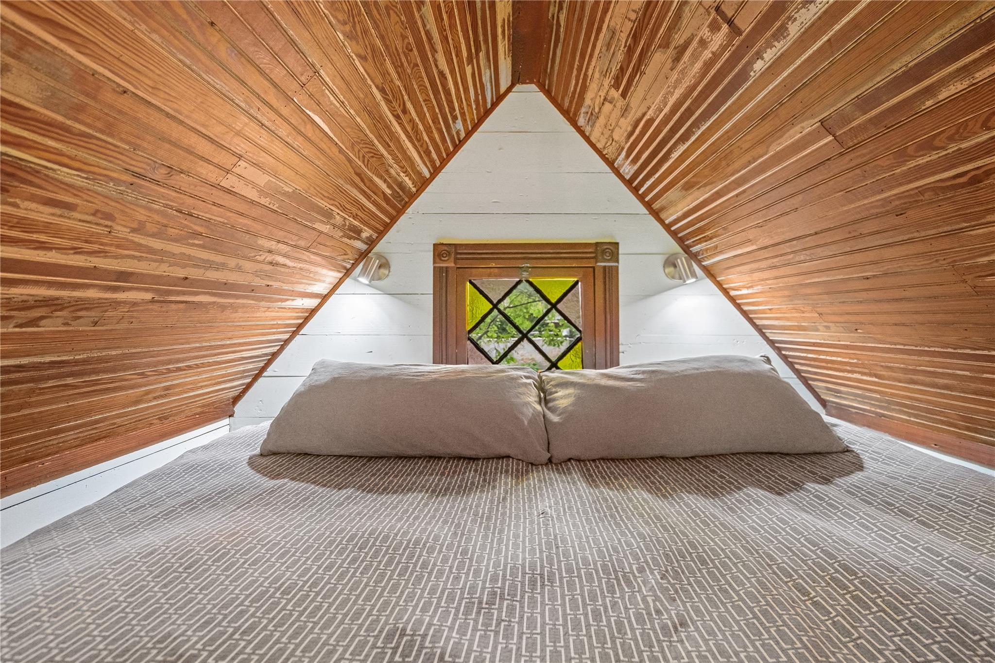 221 Park Ln, Austin, TX 78704