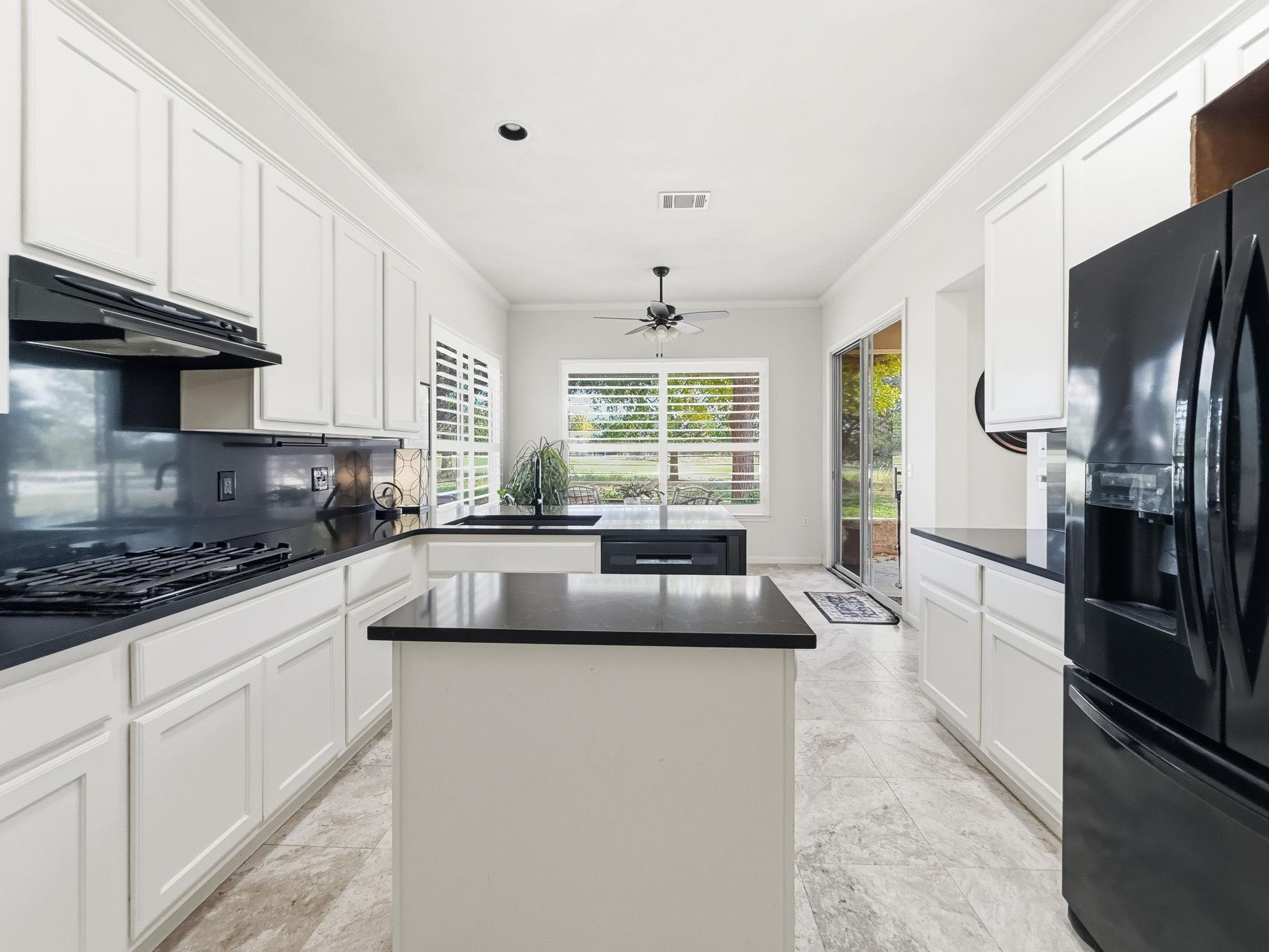 126 Cold Springs Dr, Georgetown, TX 78633