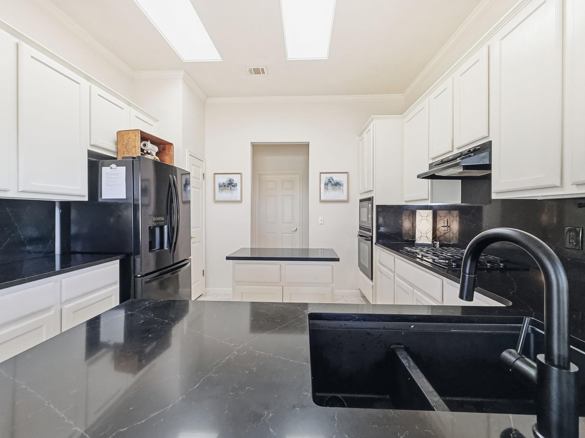 126 Cold Springs Dr, Georgetown, TX 78633