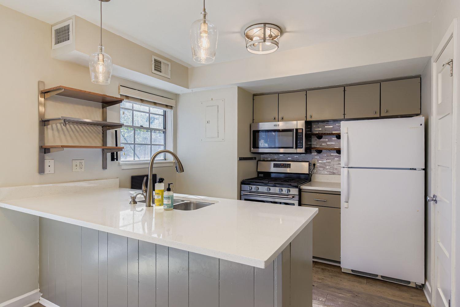 7801 Shoal Creek Blvd # 135, Austin, TX 78757