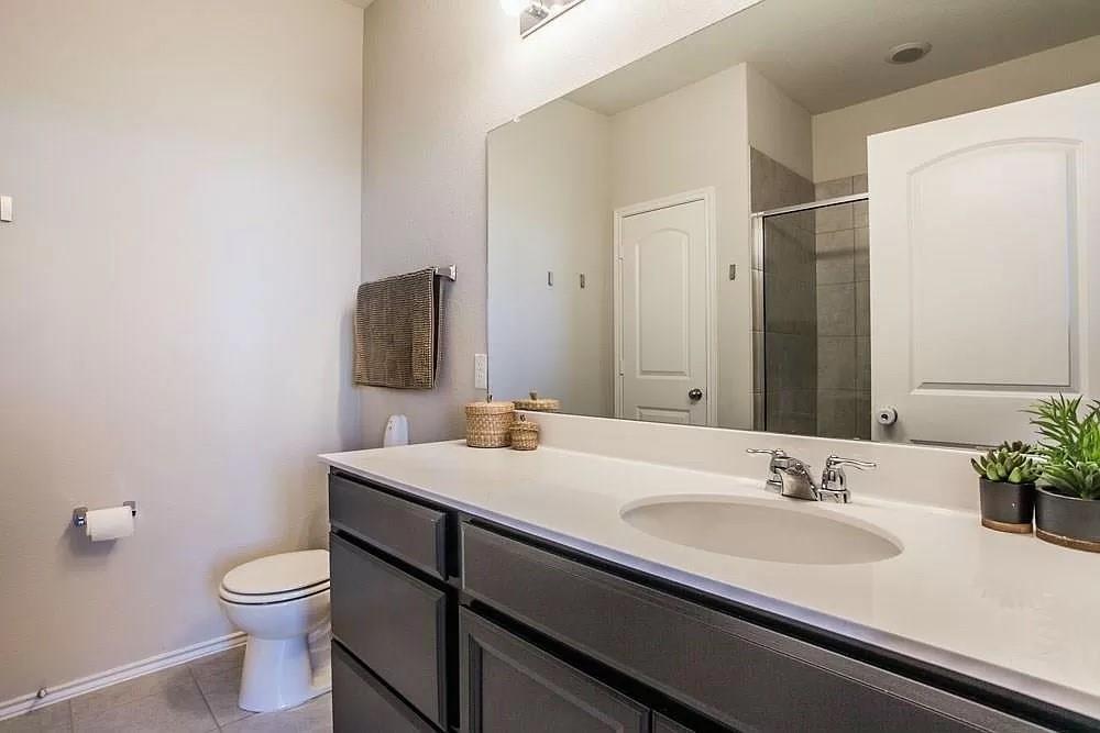 180 Martha Dr, Buda, TX 78610