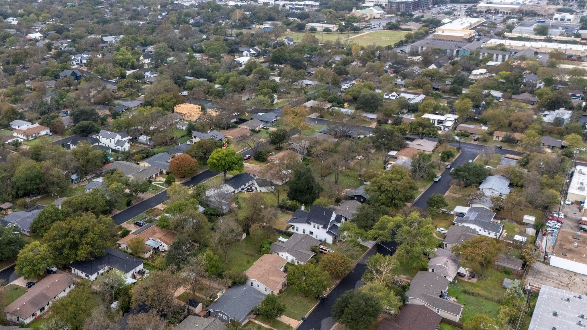 1800 Barbara St, Austin, TX 78757