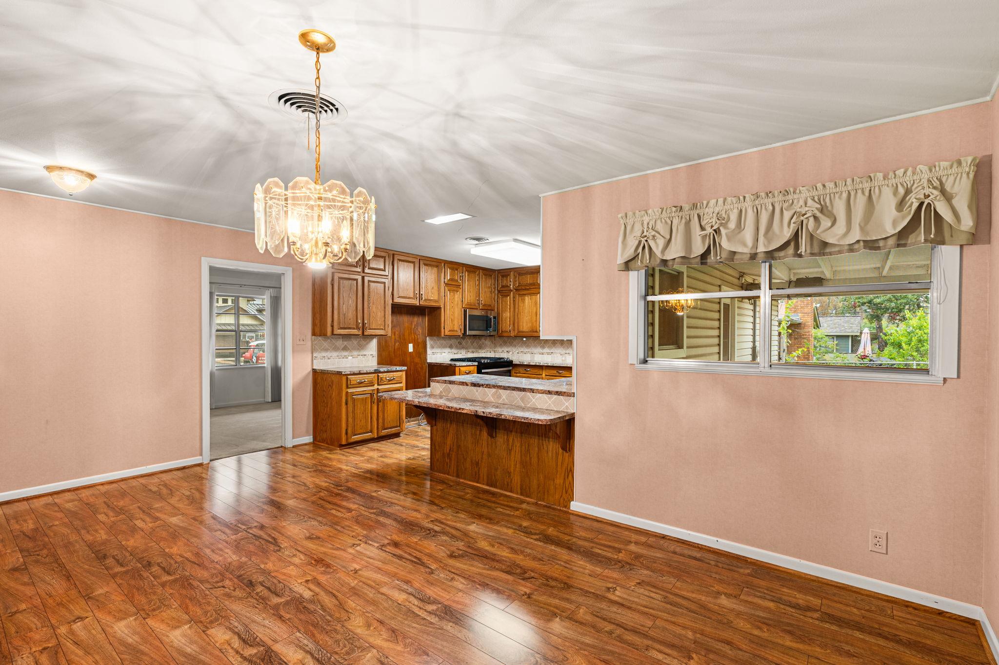 1800 Barbara St, Austin, TX 78757