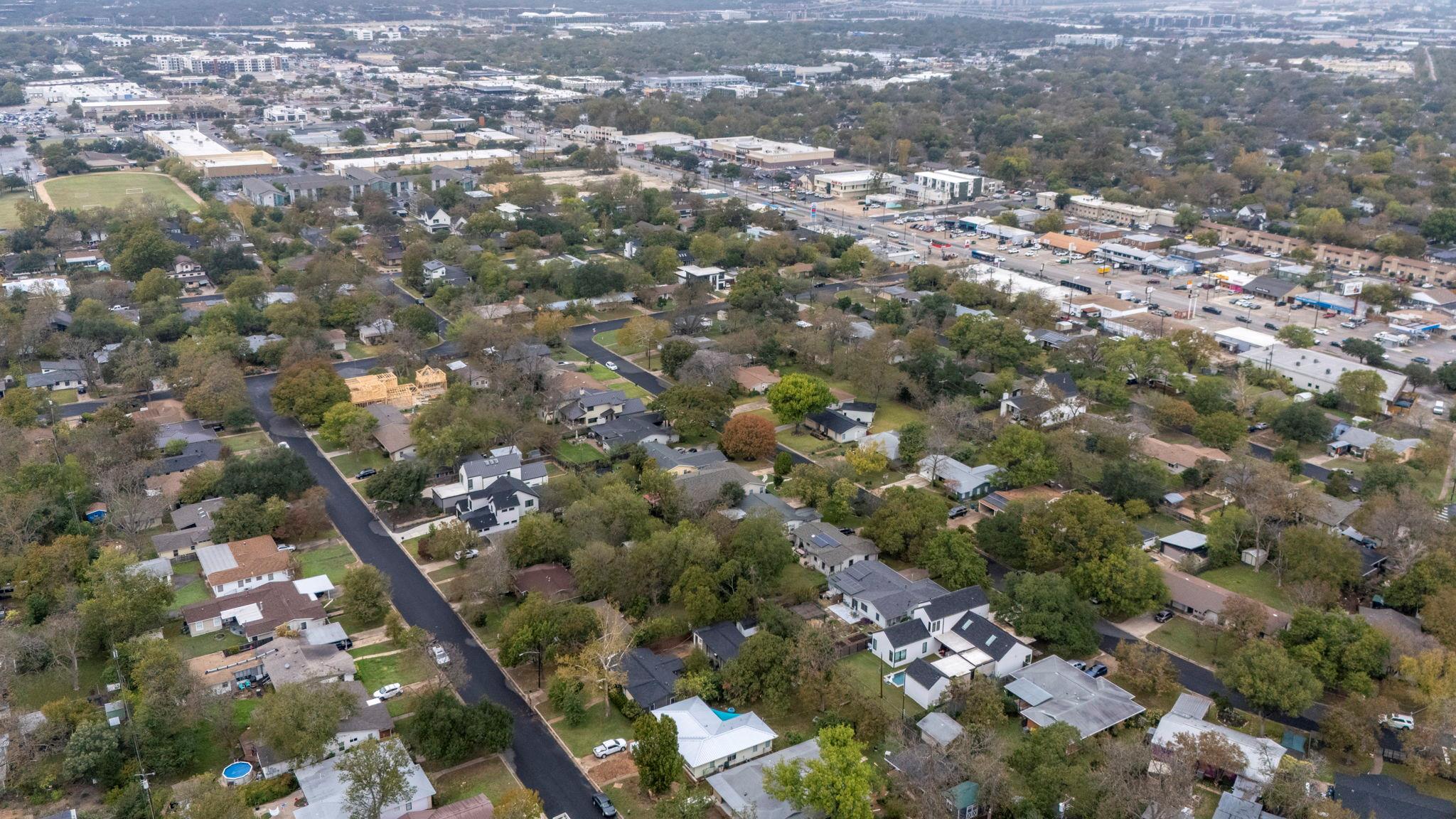 1800 Barbara St, Austin, TX 78757