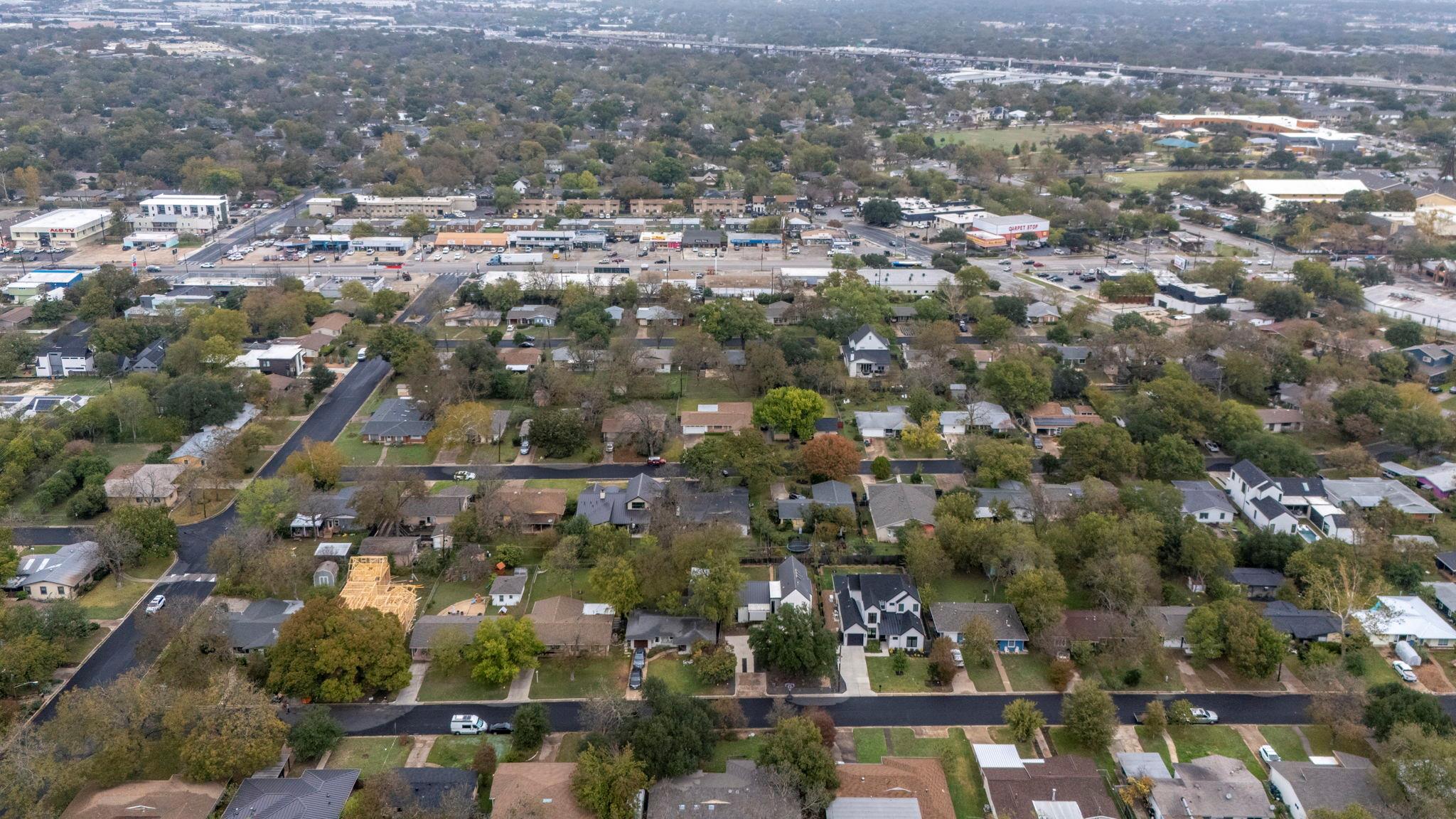 1800 Barbara St, Austin, TX 78757