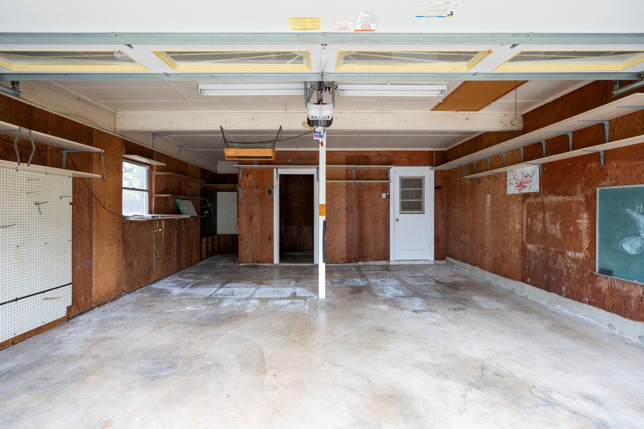 1800 Barbara St, Austin, TX 78757